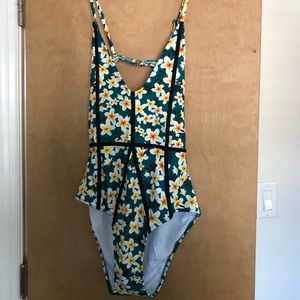 cupshe one piece high cut bathing suit